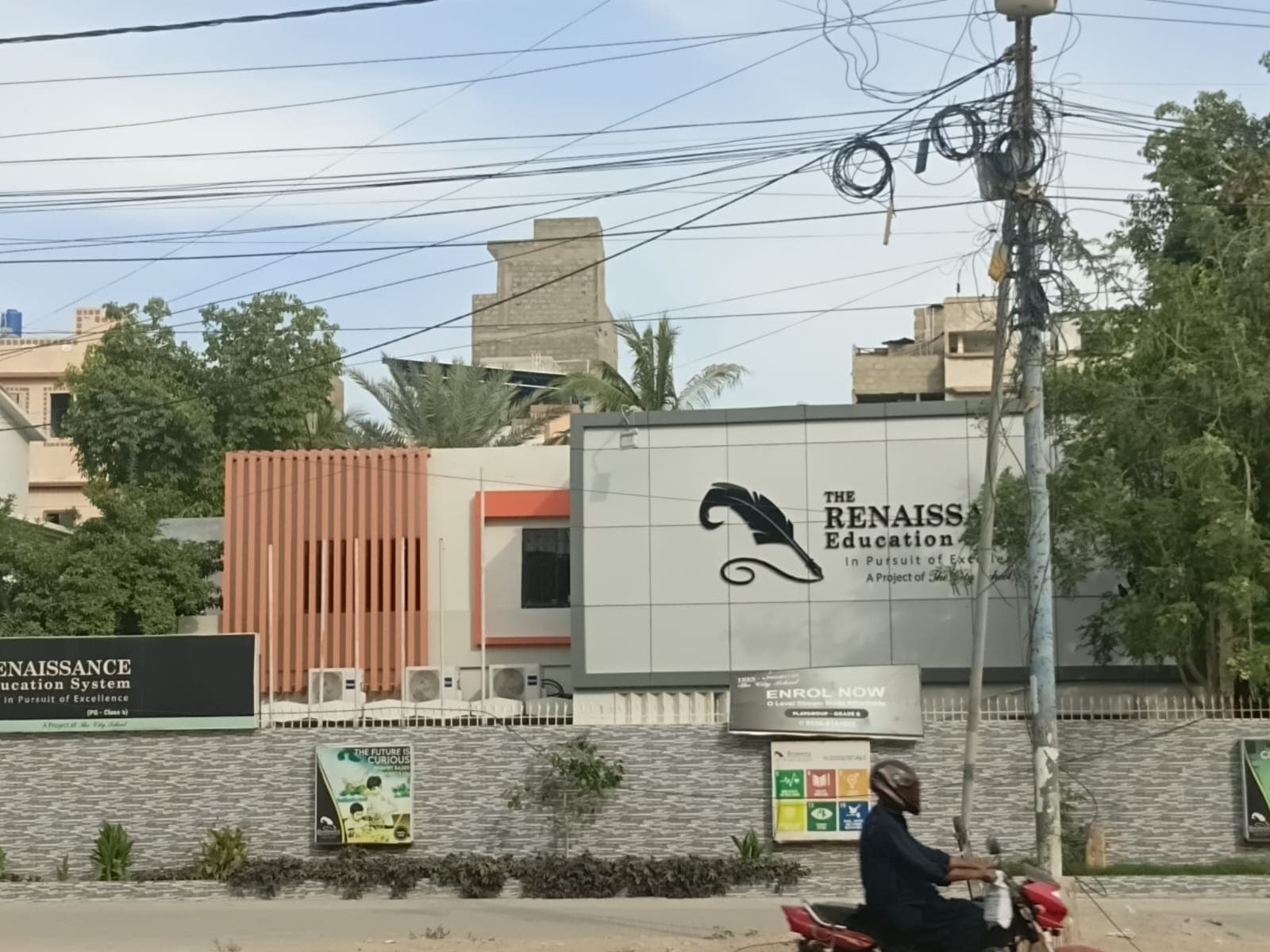 THE RENAISSANCE Education System (TRES - North Nazimabad Campus)