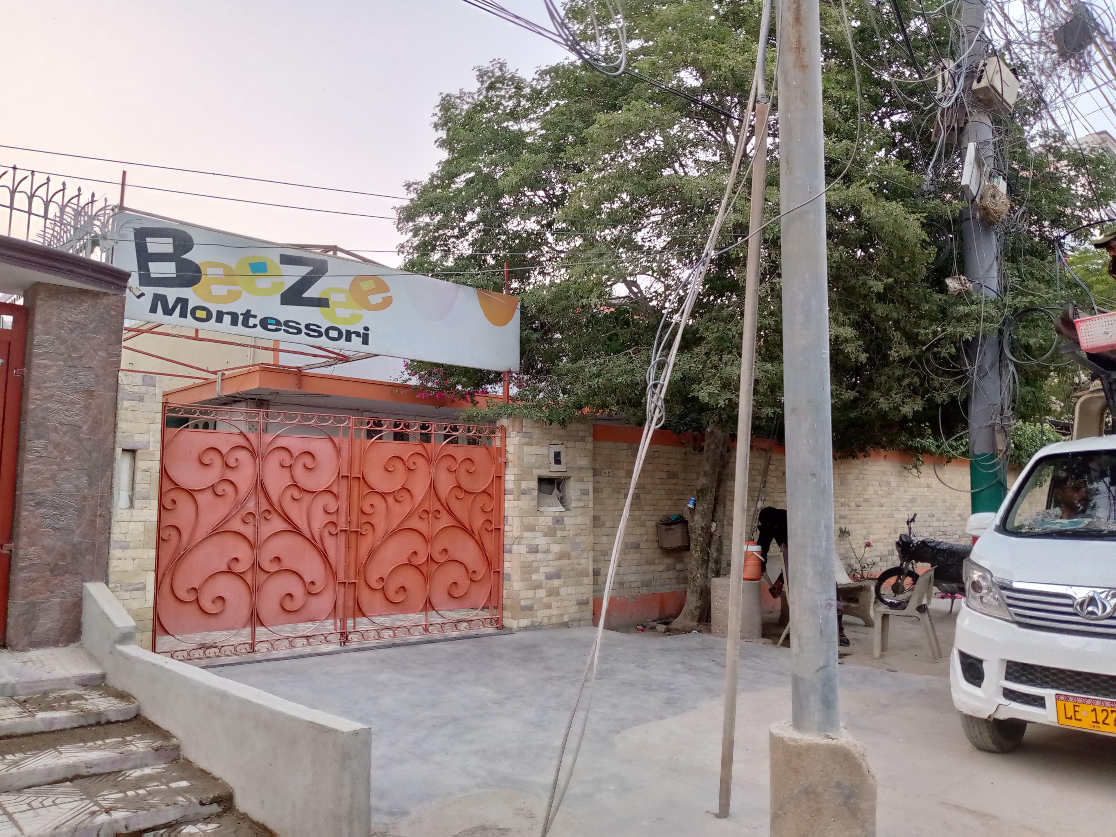 Beezee Montessori — North Nazimabad